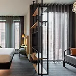 Hotel Moxy Praga 3*