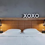 Moxy Praga