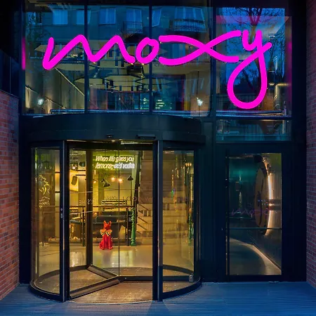 Ξενοδοχείο Moxy Praga 3*
