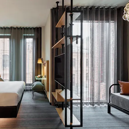 酒店 Moxy Praga 3*