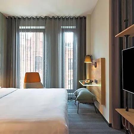 Moxy Praga Hotel 3*