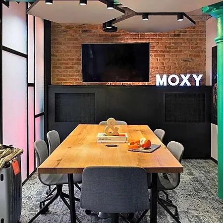 Moxy Praga Ξενοδοχείο
