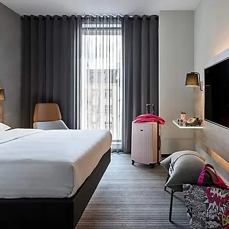 Moxy Praga Hotel 3*