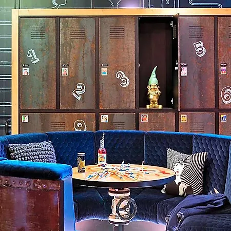 Moxy Praga Hotel