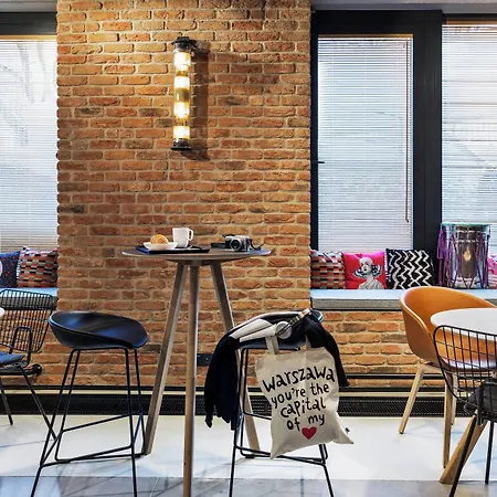 Moxy Praga Ξενοδοχείο 3*